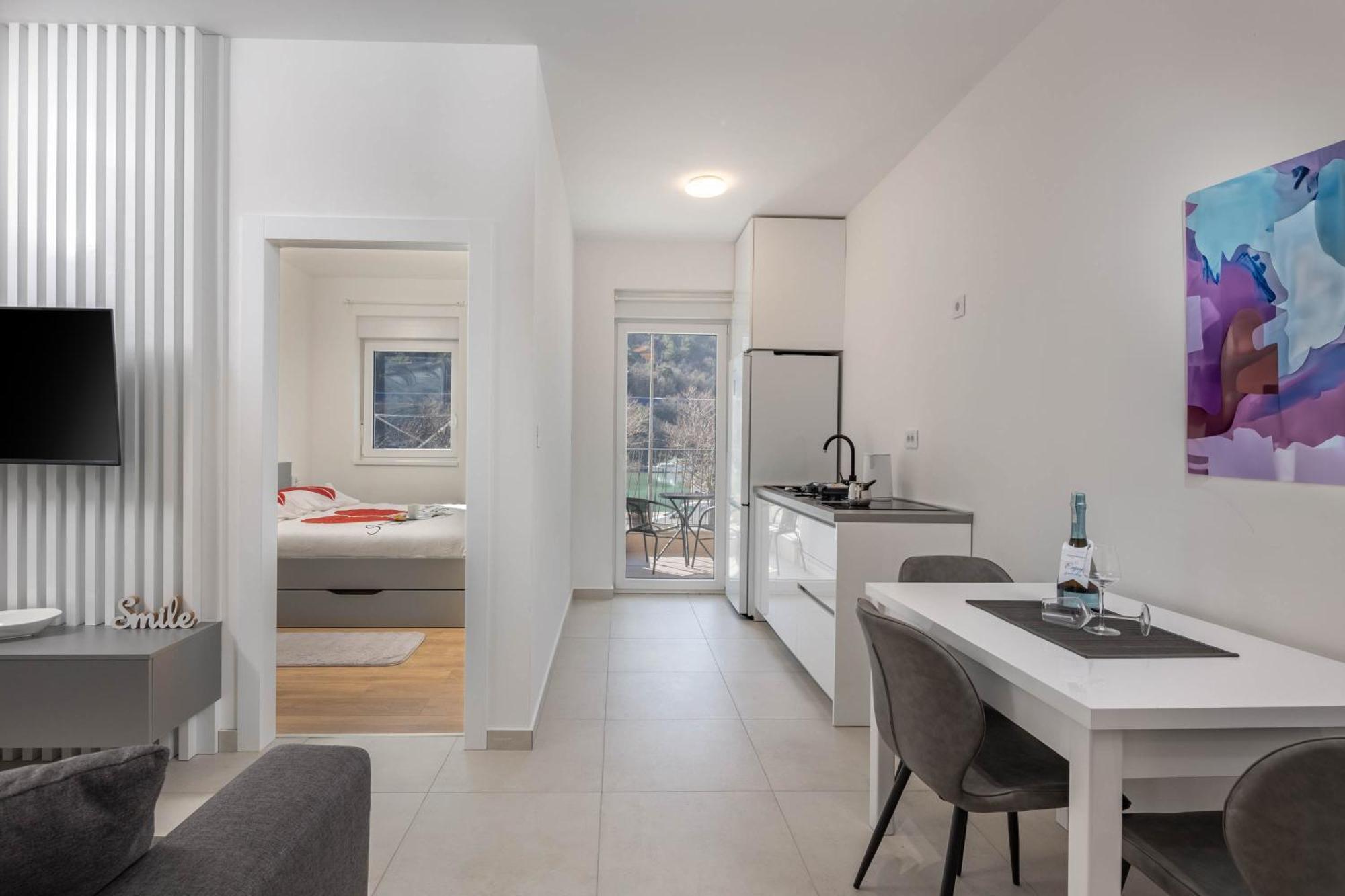 Seafront Villa Andrijana - Happy Rentals Plomin Esterno foto