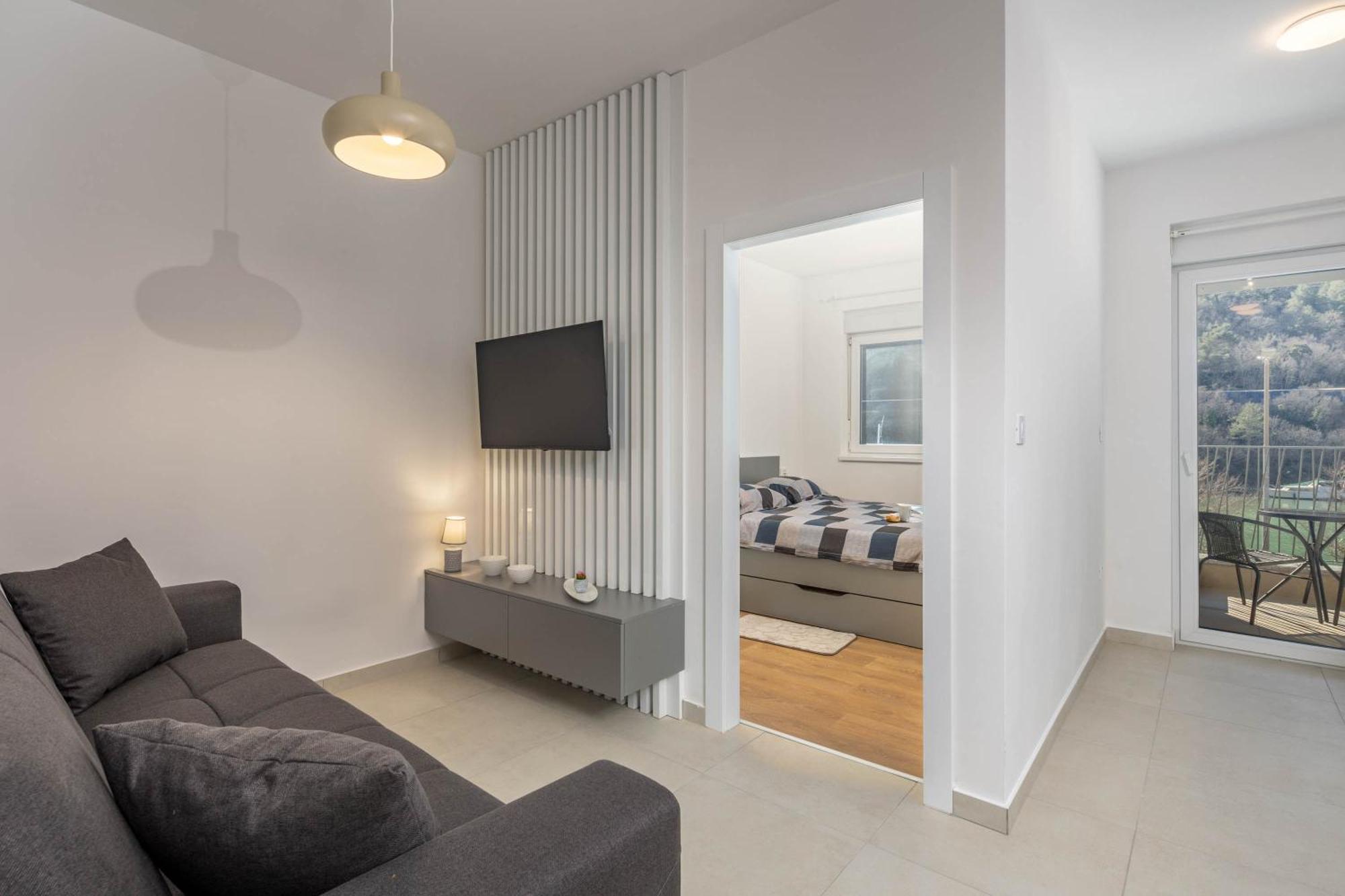Seafront Villa Andrijana - Happy Rentals Plomin Esterno foto